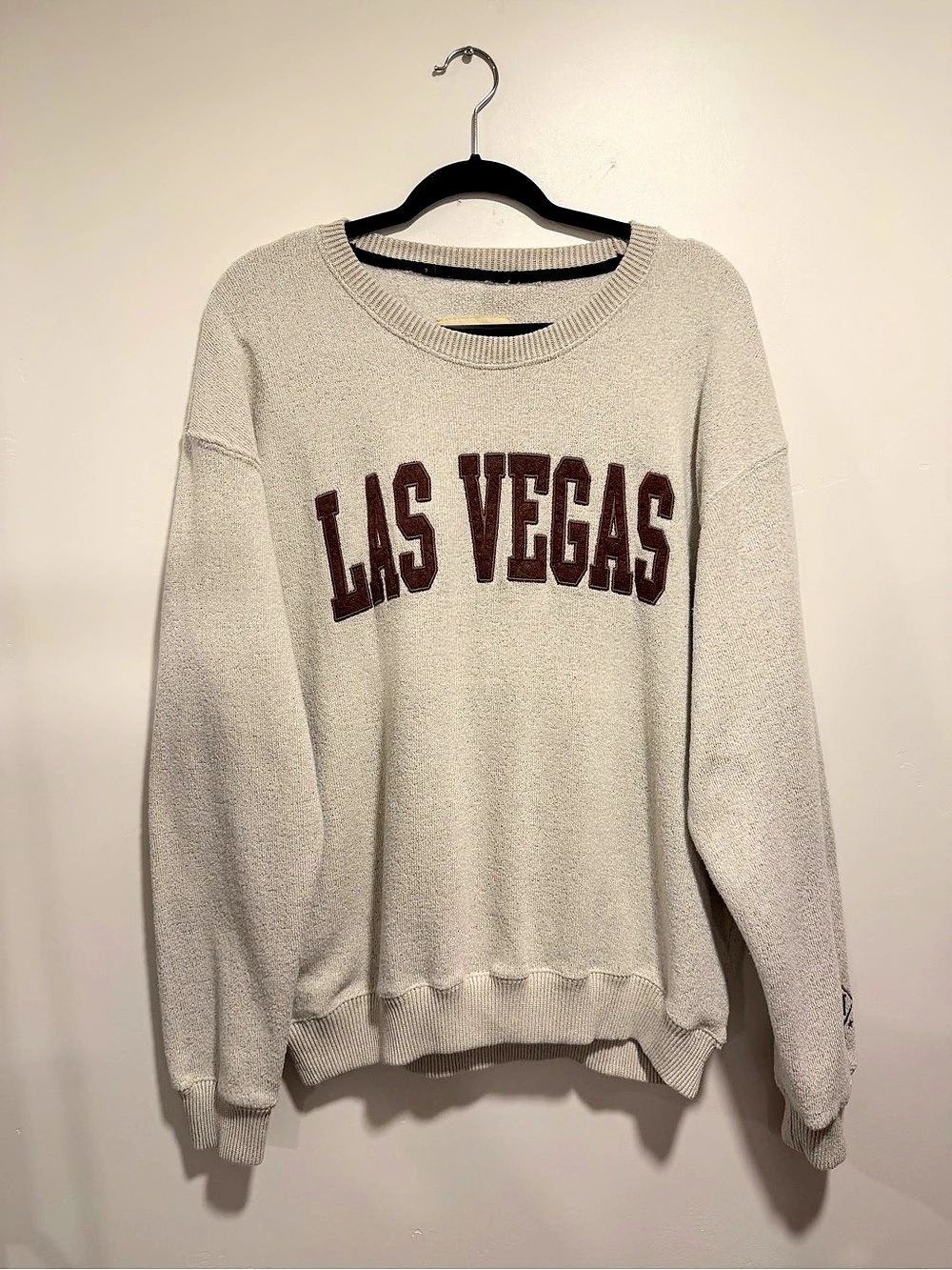 Las Vegas Graphic Crewneck in Cream